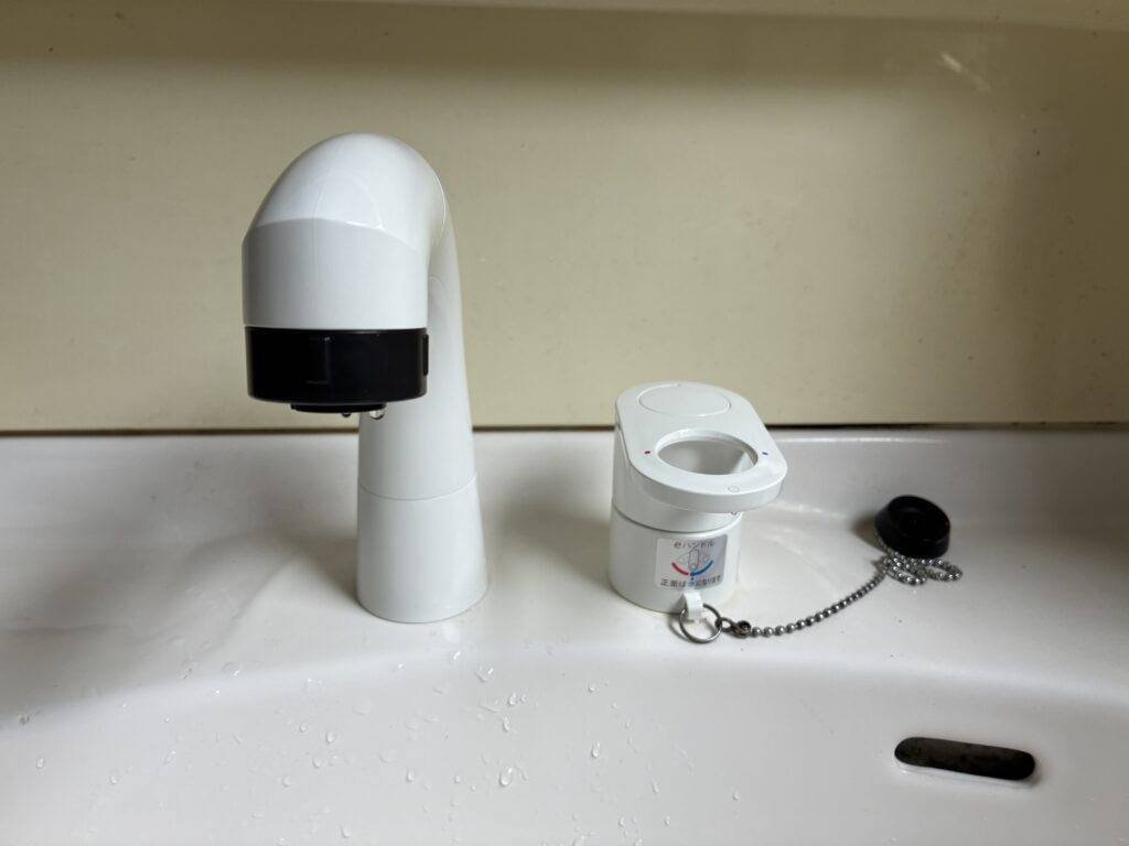 洗面台の水栓取り替えで快適に！自分でできる？業者に頼む？徹底解説