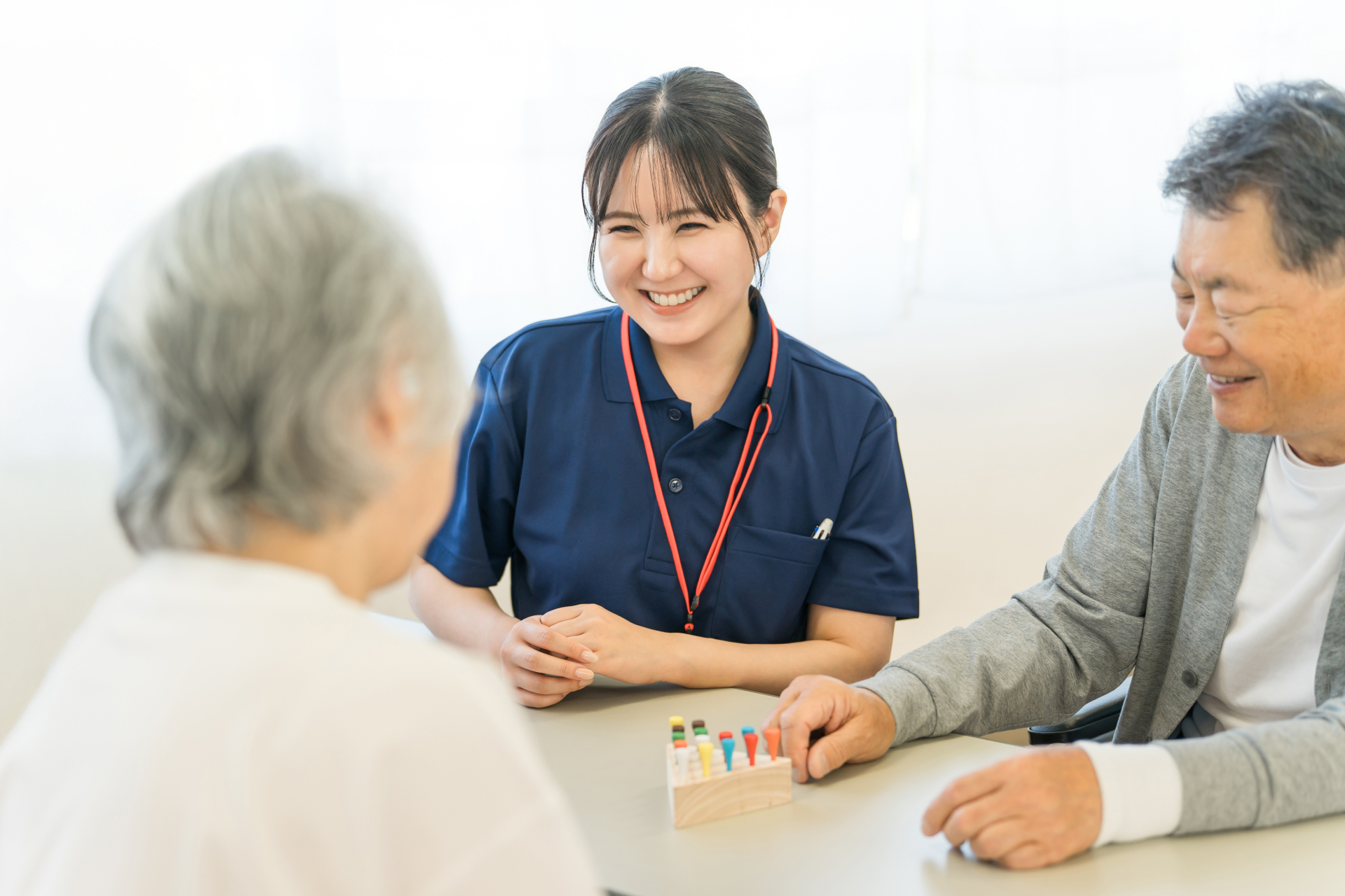 お客様と笑顔で寄り添うスタッフ